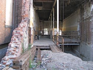 backofdollarstore_5839.jpg